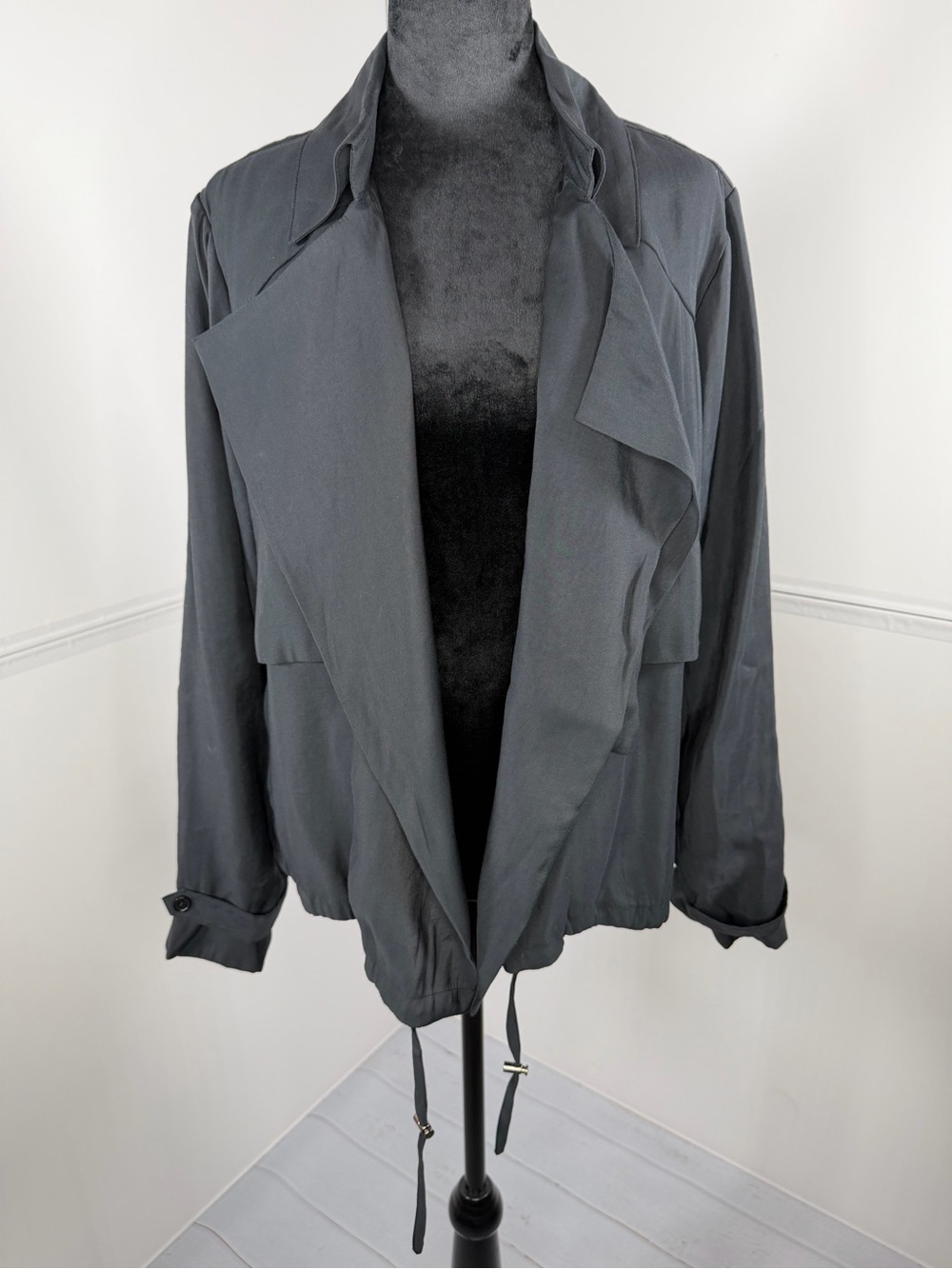 NWOT Daytrip Draped Open Front Utility Jacket Size Medium